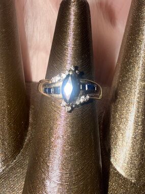 Vintage 10 karat yellow gold, Sapphire, and Diamond ring Sz 7 video included